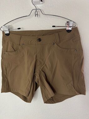 American outback women’s nylon lightweight hiking tan Shorts size small